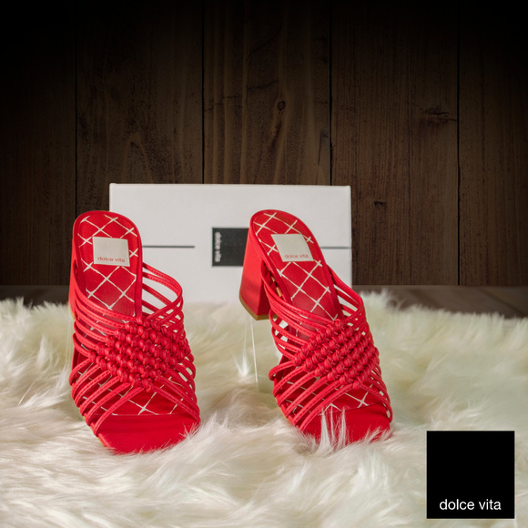 Dolce Vita - Delana Knotted Slide Sandal - Picture 1 of 8